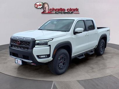 New 2025 Nissan Frontier PRO-4X w/ Pro Convenience Package