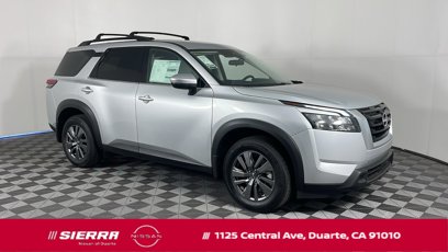 New 2025 Nissan Pathfinder SV