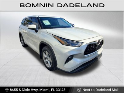 Used 2022 Toyota Highlander LE