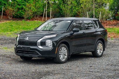 Used 2023 Mitsubishi Outlander ES