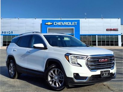 Used 2024 GMC Terrain SLT