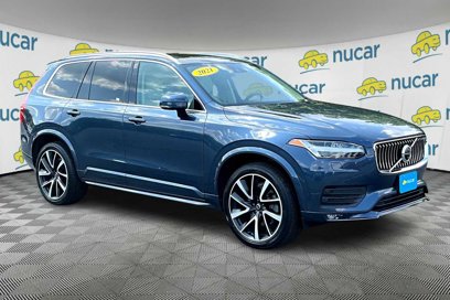 Used 2021 Volvo XC90 T6 Momentum w/ Advanced Package