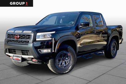 New 2025 Nissan Frontier PRO-4X w/ Pro Convenience Package