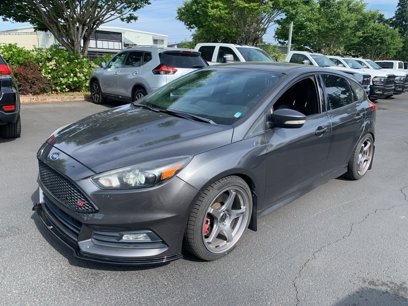 Used 2016 Ford Focus ST w/ Equipment Group 402A