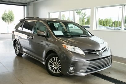 Used 2020 Toyota Sienna XLE