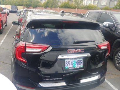 Used 2022 GMC Terrain SLE w/ Driver Convenience Package