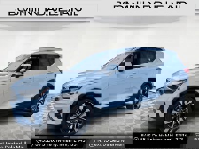 New 2024 Volvo XC40 B5 Ultimate