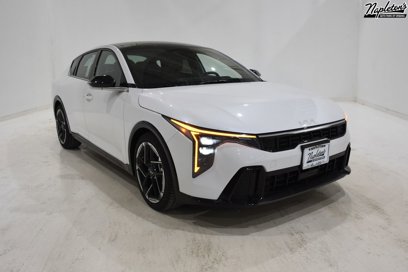 New 2025 Kia K4 GT-Line w/ GT-Line Sunroof Package