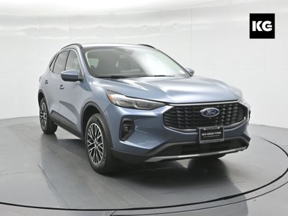 New 2025 Ford Escape SE w/ PHEV Premium Package