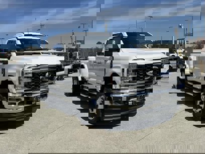 New 2025 Ford F350 Lariat w/ Chrome Package