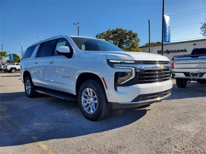 New 2025 Chevrolet Suburban LS