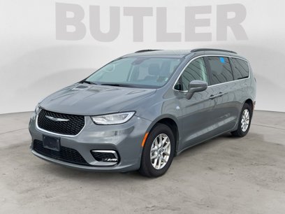 Used 2022 Chrysler Pacifica Touring-L