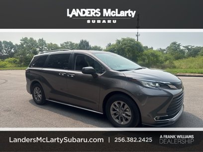 Used 2022 Toyota Sienna XLE