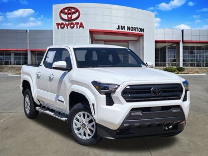New 2025 Toyota Tacoma SR5