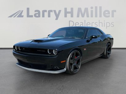 Certified 2016 Dodge Challenger SRT w/ Technology Group