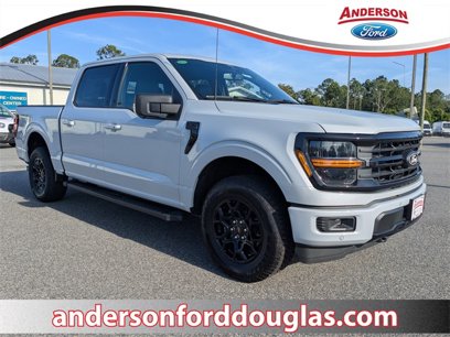 New 2025 Ford F150 XLT w/ Equipment Group 302A MID
