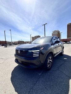 New 2025 Nissan Kicks SV