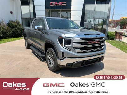 New 2025 GMC Sierra 1500 SLE w/ Preferred Package