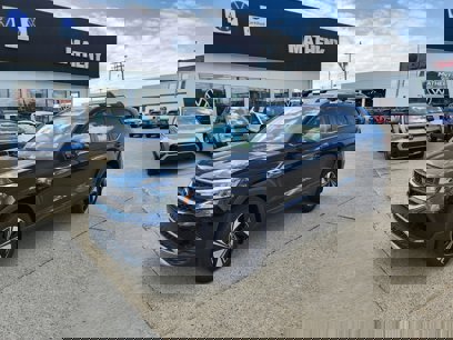 New 2024 Volkswagen Taos SE