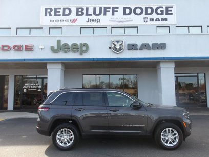 New 2025 Jeep Grand Cherokee Laredo