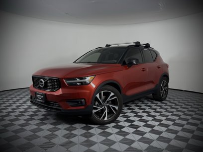 Used 2021 Volvo XC40 T5 R-Design w/ Advanced Package