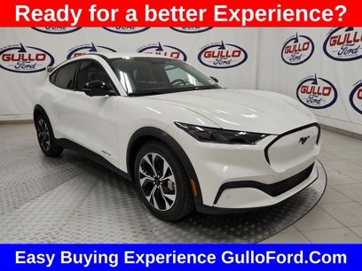 New 2025 Ford Mustang Mach-E Select w/ Comfort Package Lite