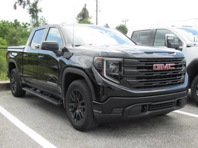 Certified 2024 GMC Sierra 1500 Pro w/ Graphite Edition