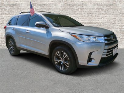 Used 2019 Toyota Highlander LE