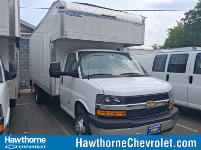 New 2024 Chevrolet Express 4500 Extended w/ Power Convenience Package