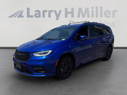 Used 2021 Chrysler Pacifica Touring-L w/ S Appearance Package