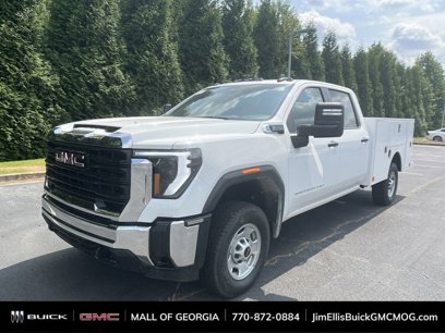 New 2024 GMC Sierra 2500 Pro w/ Convenience Package