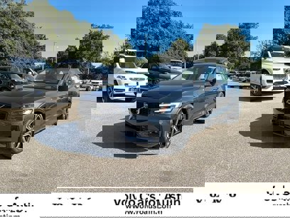 New 2024 Volvo S60 B5 Core w/ Climate Package