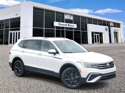 New 2024 Volkswagen Tiguan SE