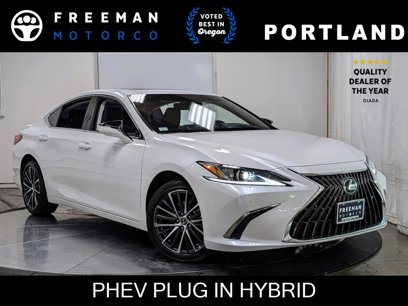 Used 2024 Lexus ES 300h w/ Premium Package