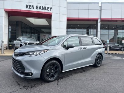 New 2025 Toyota Sienna XLE Woodland Edition