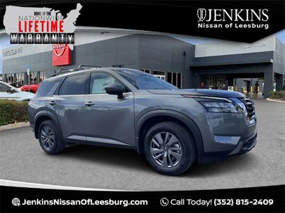 New 2025 Nissan Pathfinder SV