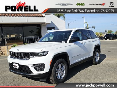 New 2025 Jeep Grand Cherokee Laredo w/ Luxury Tech Group I