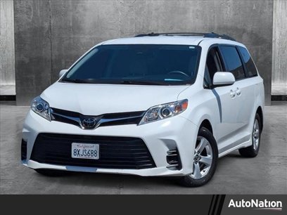 Used 2018 Toyota Sienna LE