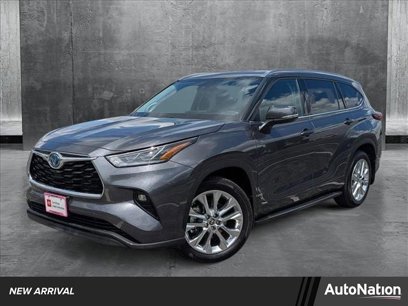 Used 2022 Toyota Highlander Limited