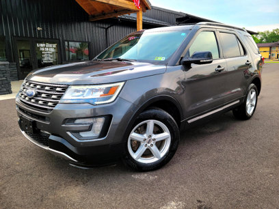 Used 2017 Ford Explorer XLT w/ Equipment Group 202A