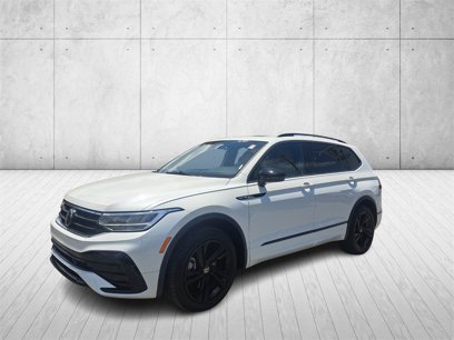 Certified 2024 Volkswagen Tiguan SE R-Line