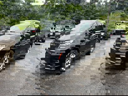 New 2025 Chrysler Pacifica Select