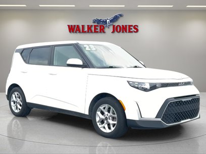 Used 2023 Kia Soul LX w/ LX Technology Package