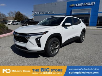 New 2025 Chevrolet Trax LT w/ Driver Confidence Package