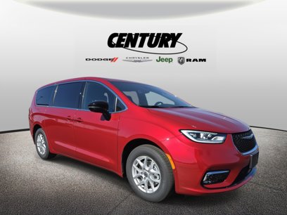 New 2025 Chrysler Pacifica Select