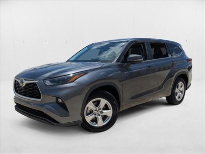 Certified 2023 Toyota Highlander LE