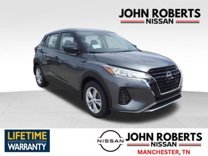 New 2025 Nissan Kicks Play S