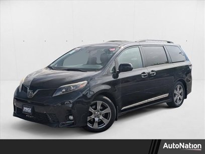Used 2018 Toyota Sienna SE Premium