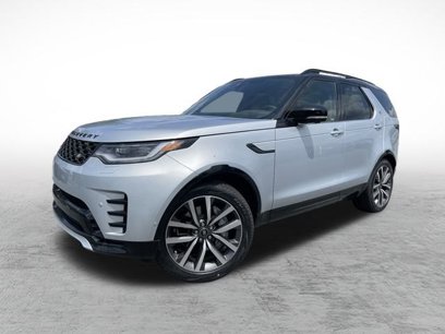 New 2024 Land Rover Discovery Dynamic SE