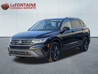 Used 2023 Volkswagen Tiguan SE w/ Panoramic Sunroof Package